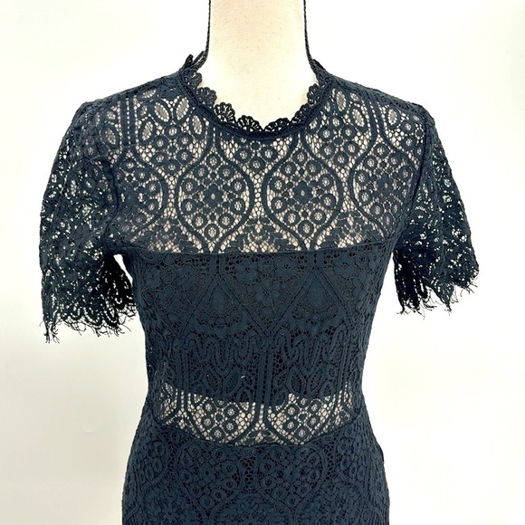 UEC LuLus size medium black lace midi - Picture 2 of 11